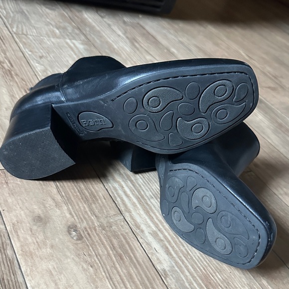 Born Black Leather Ankle Booties with Low Block Heel - Picture 3 of 10